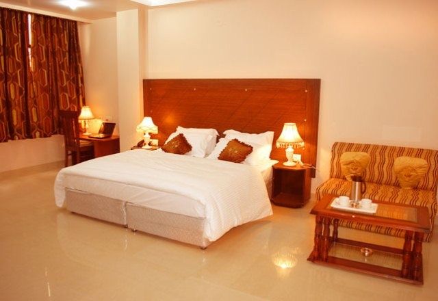 Hotel Kyron Delhi  Ngoại thất bức ảnh