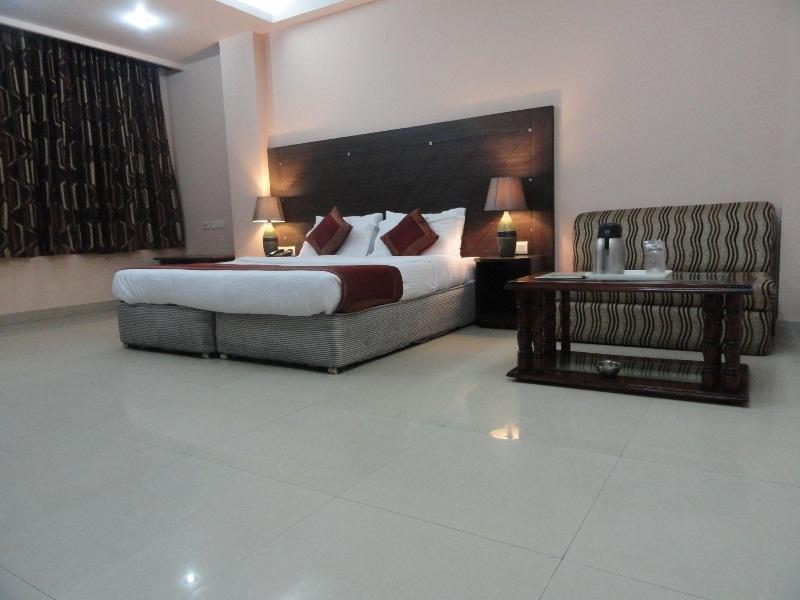 Hotel Kyron Delhi  Ngoại thất bức ảnh