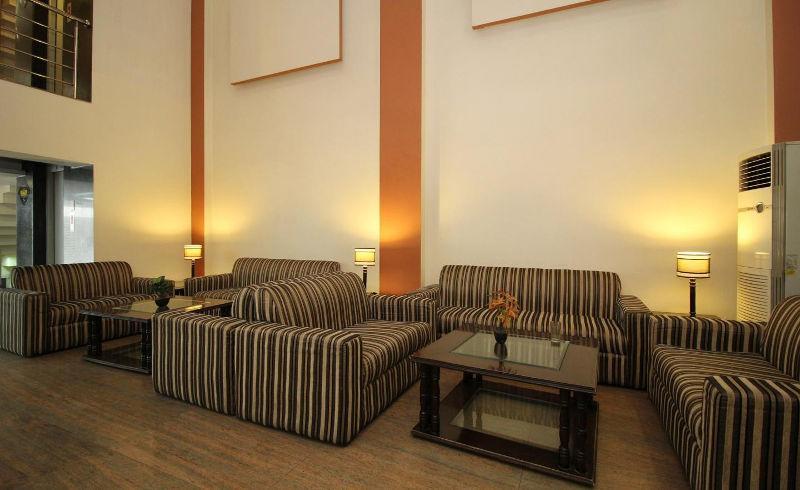 Hotel Kyron Delhi  Ngoại thất bức ảnh