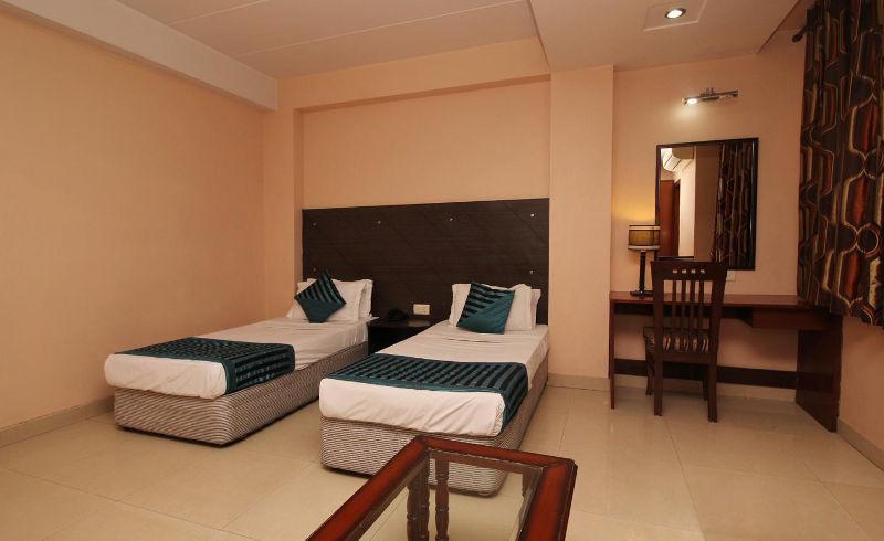 Hotel Kyron Delhi  Ngoại thất bức ảnh