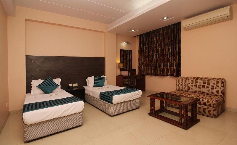Hotel Kyron Delhi  Ngoại thất bức ảnh