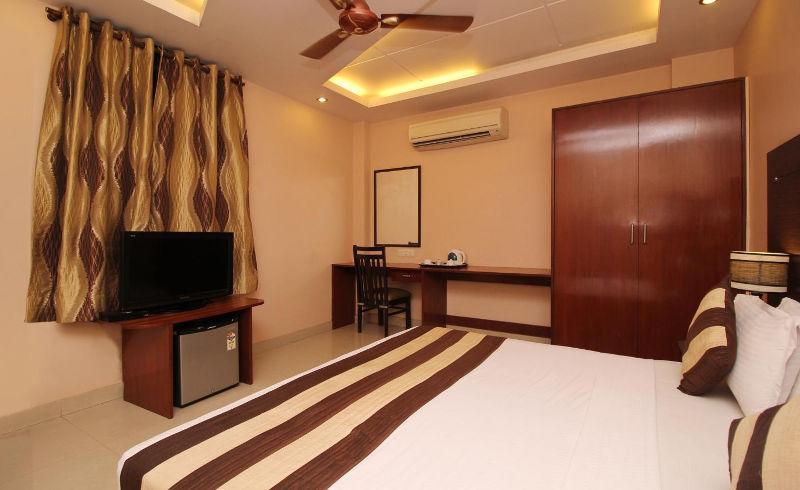 Hotel Kyron Delhi  Ngoại thất bức ảnh