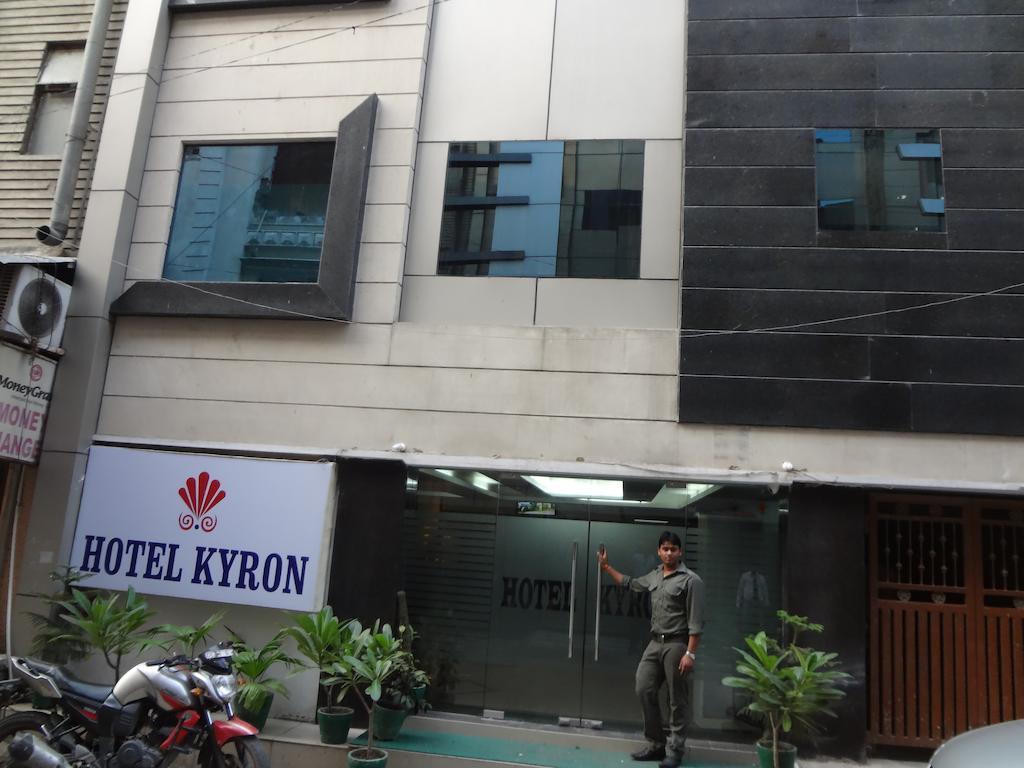 Hotel Kyron Delhi  Ngoại thất bức ảnh