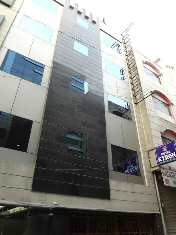 Hotel Kyron Delhi  Ngoại thất bức ảnh