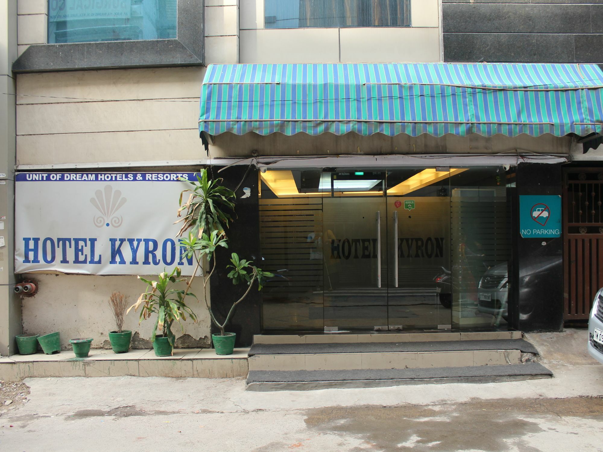 Hotel Kyron Delhi  Ngoại thất bức ảnh